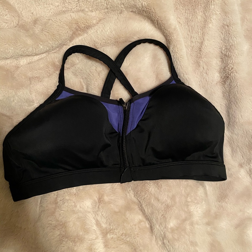 Ami Contour Sports Bra 🤸‍♀️🧘‍♀️🏃‍♀️